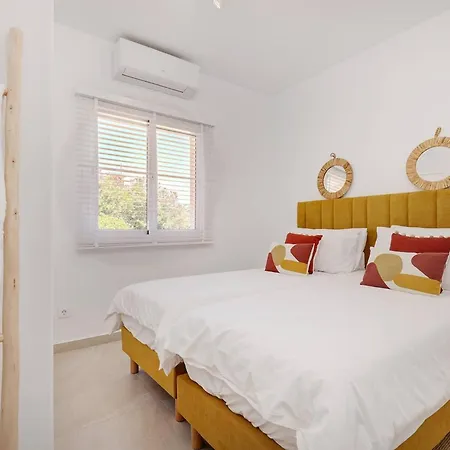 034 Luxury La Cala Villa, Private Pool And Sea Views *