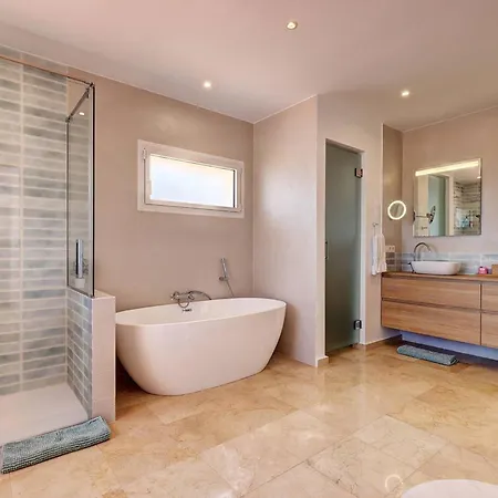 034 Luxury La Cala Villa, Private Pool And Sea Views