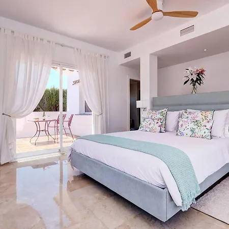 034 Luxury La Cala Villa, Private Pool And Sea Views